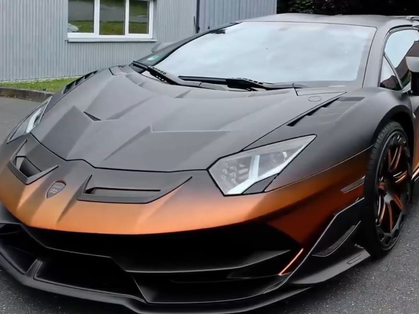 兰博基尼 aventador