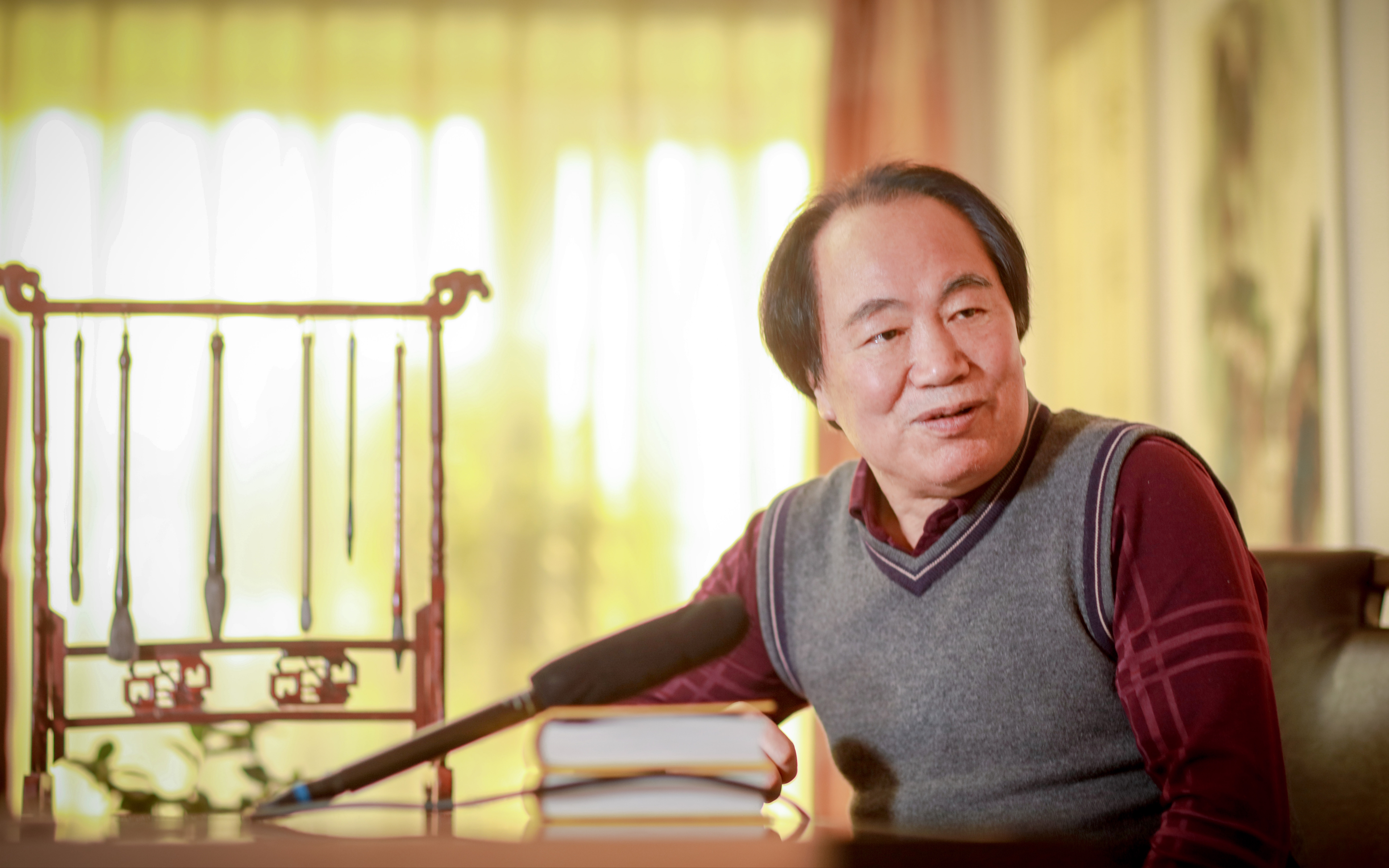 胸中萦绕苍生意,笔端流淌家国情——国画名家贺志锋(上)_哔哩哔哩 (゜