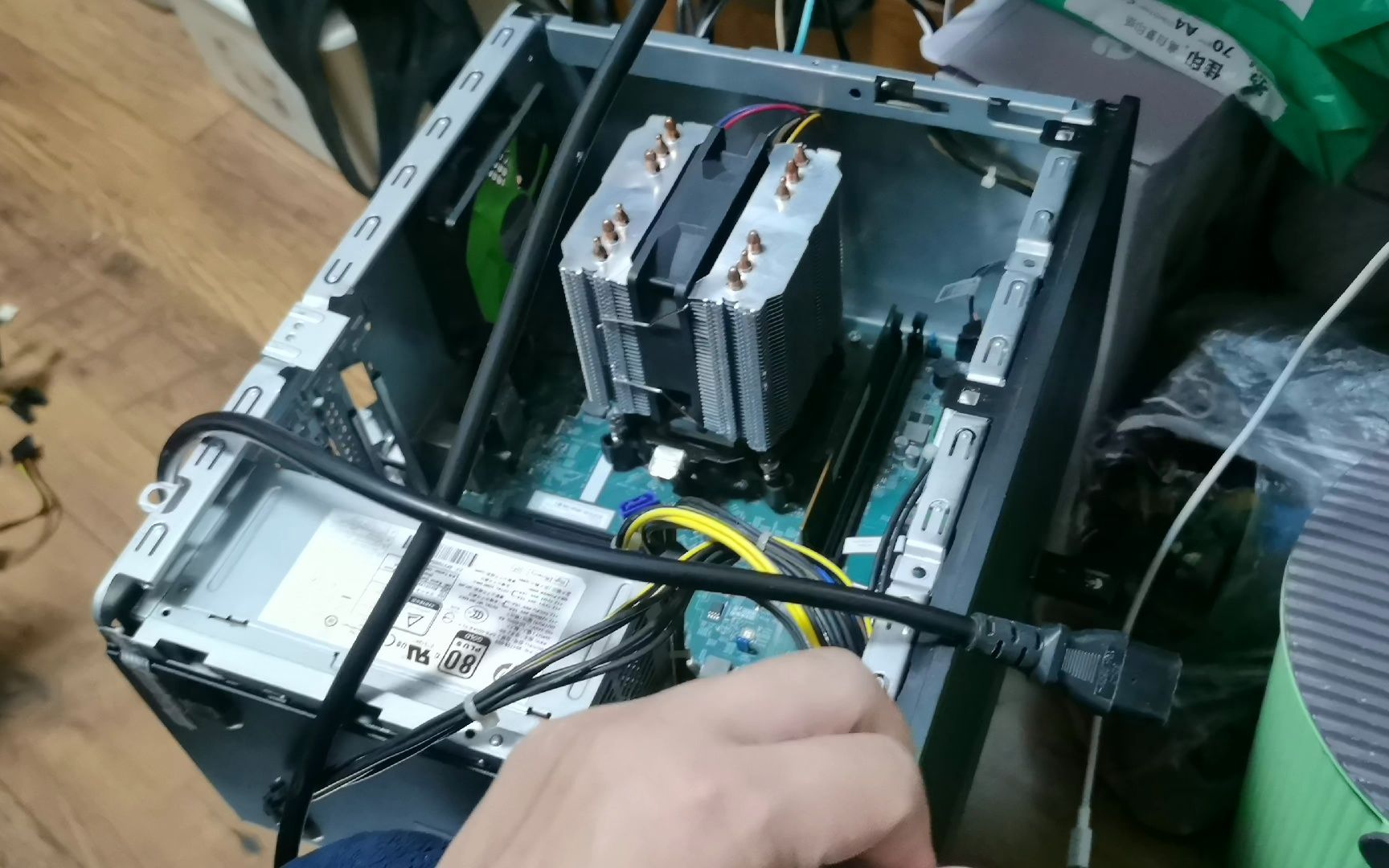 【图拉丁】论amd挖掘机hsa apu平台的功耗可以有多低:a8 9600极简主机