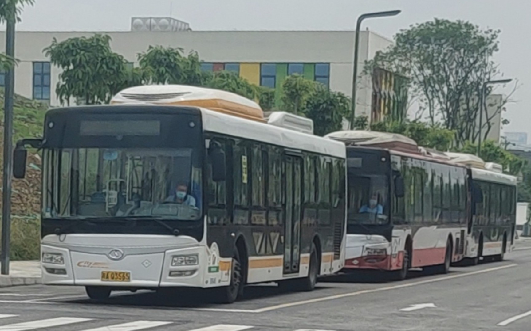 夜间拍摄 成都公交 8路 58路 蜀都 cdk6122 lng cng 电车禁拍