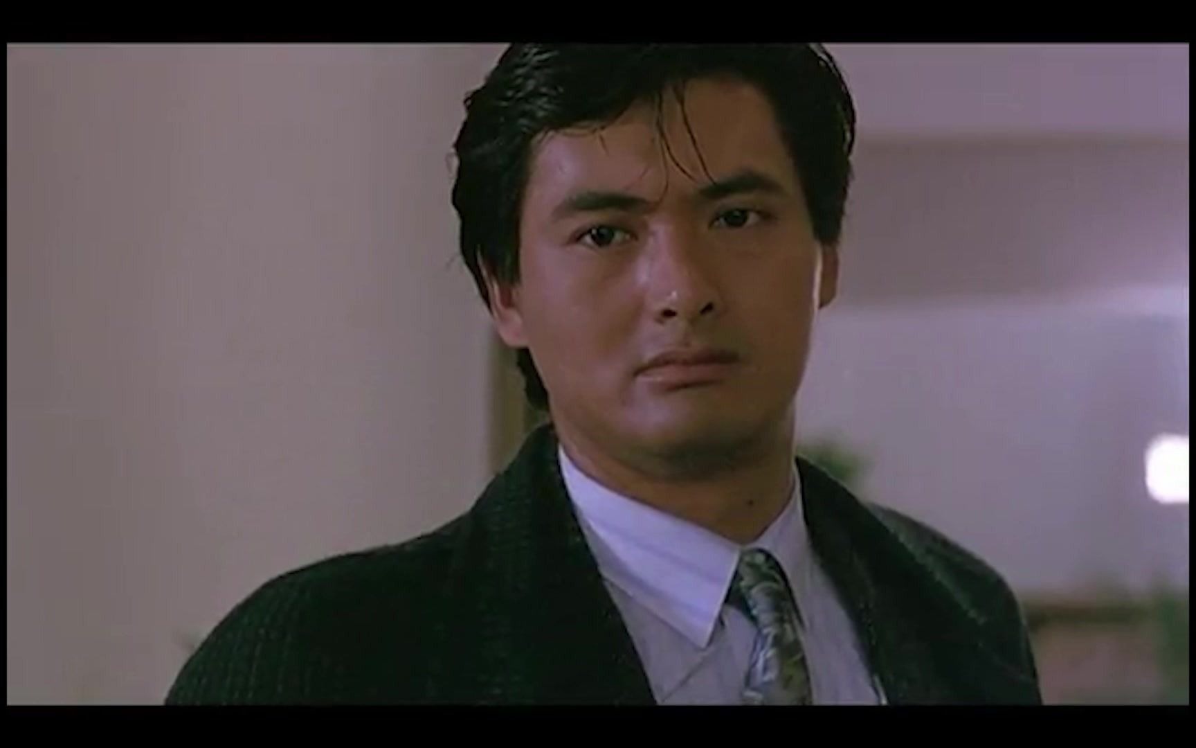 当年发哥出演小马哥,兄弟两肋插刀的情谊演绎淋漓尽致,那犀利眼神