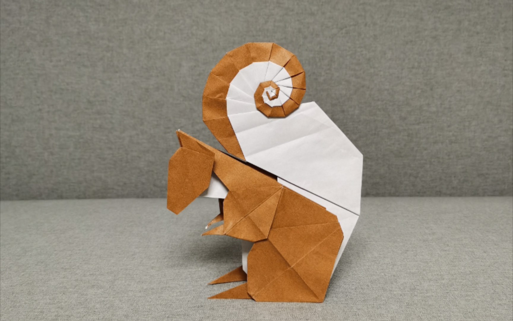 【折纸展示】仿折小松鼠