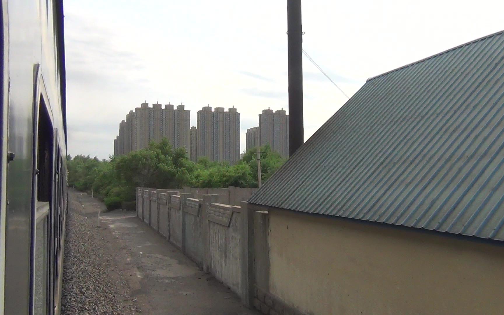 k7252哈尔滨王岗窗外视角