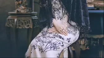是衣服随人而不是人随衣服这点要搞明白，又不是这些衣服设计好了再选的演员！