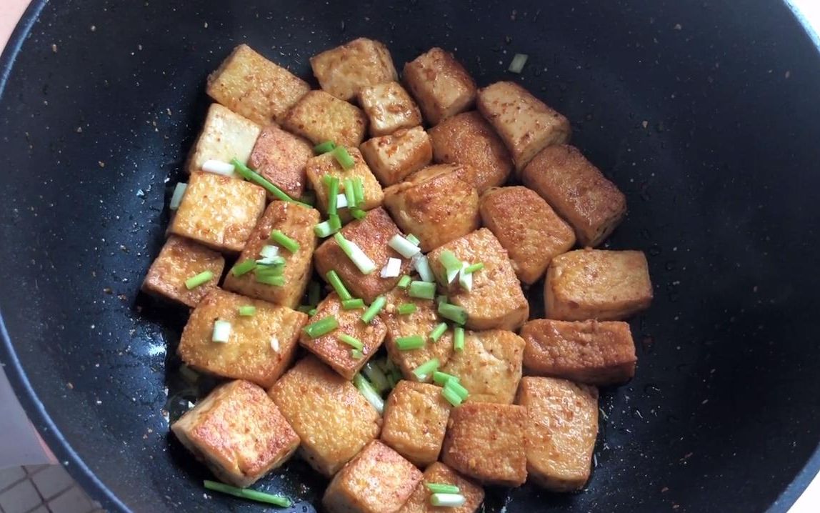 2块钱的香煎豆腐,做法超简单,居然这么好吃!
