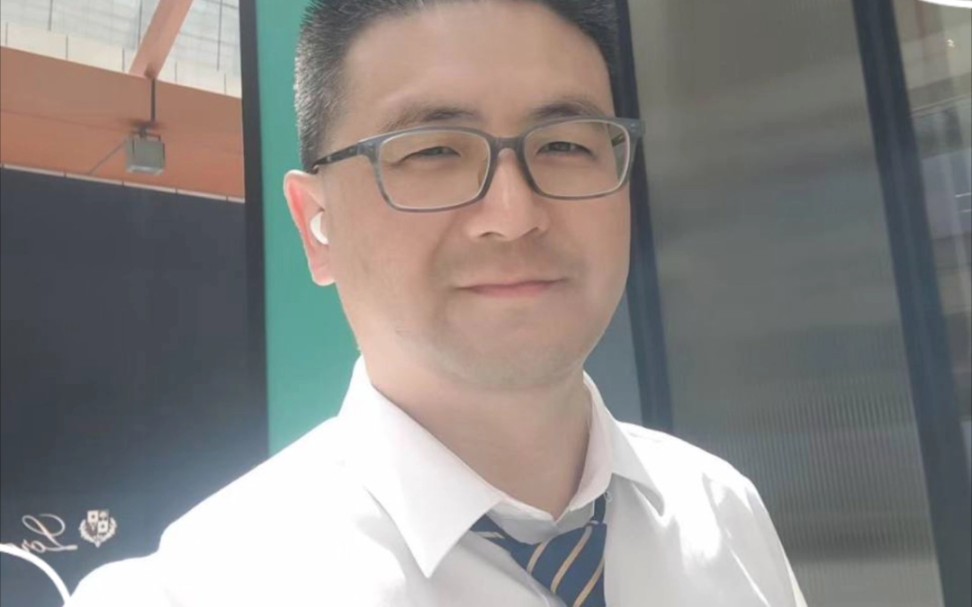 那些帅气大叔