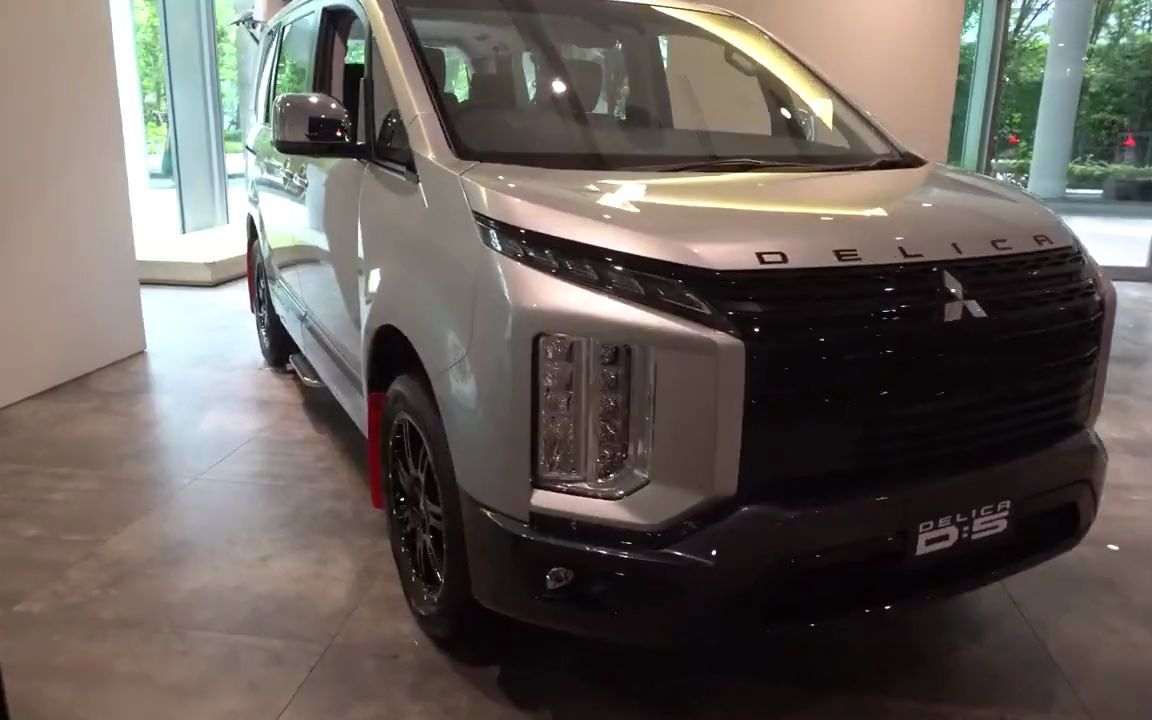 2022款三菱商务车delica d5,外部与内部实拍