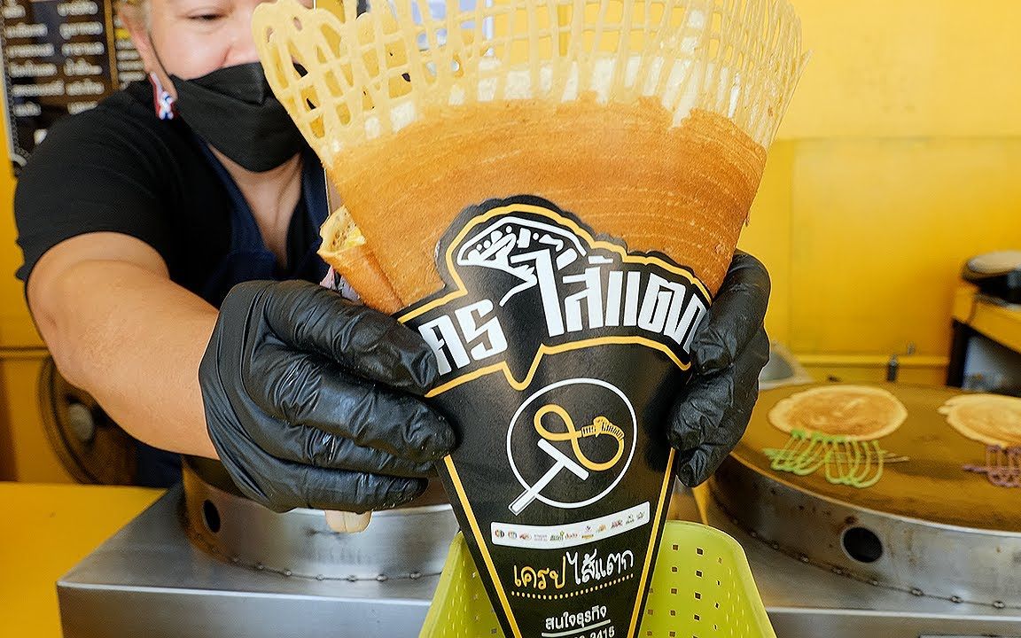 曼谷11道令人惊叹的可丽饼的制作过程——泰国街头小吃