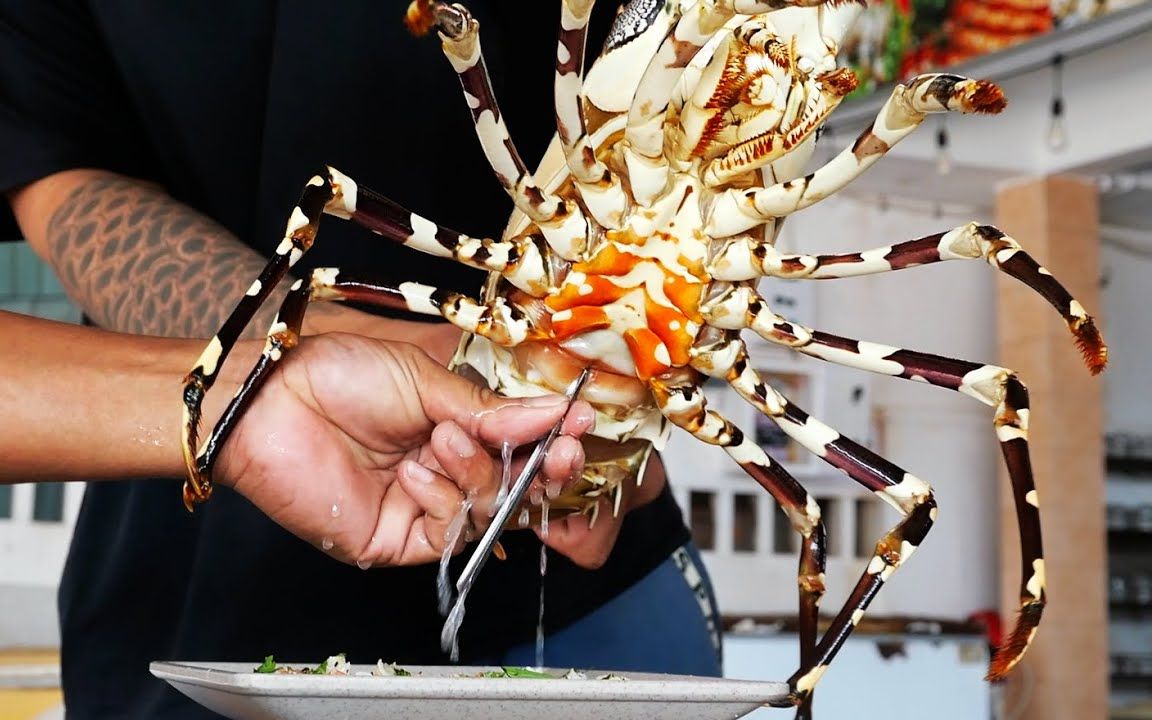 越南街头小吃--巨型彩虹龙虾!