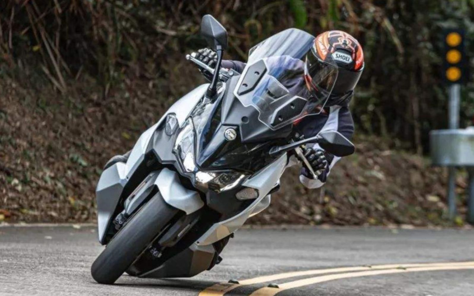 三阳sym maxsym tl500 踏板车的详细测评_哔哩哔哩_bilibili