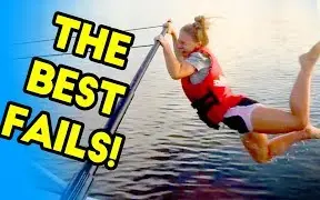 Download Video: 【The Best Fails】国外搞笑糗事作死失败集锦：有一种痛叫做看着都痛，摔的太疼了