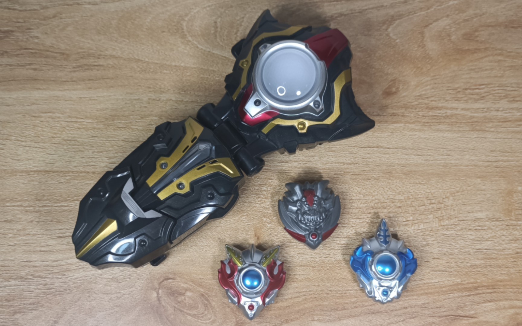 【速评测】泰迦奥特曼dx光镯套装01 罗索奥特曼 布鲁奥特曼