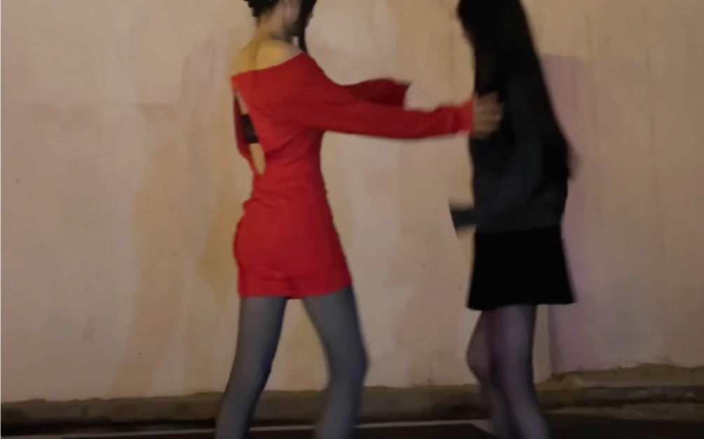 与少萝女王共舞一曲 昨天生日她jk我cos,互相拍拍