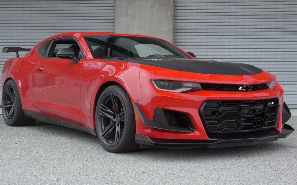 骚红色科迈罗zl1刷圈_哔哩哔哩_bilibili