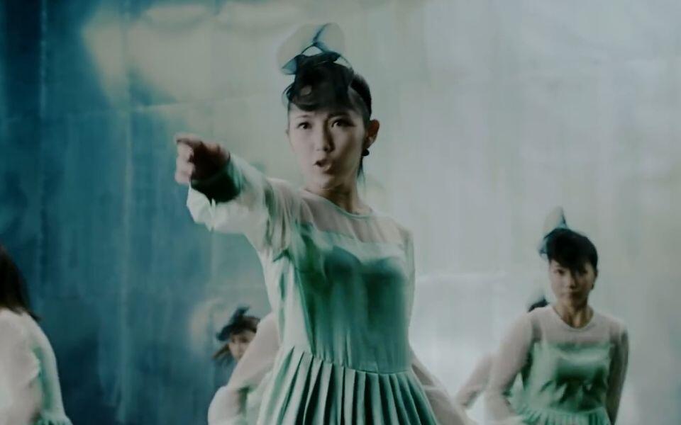 中字】AKB48风正在吹MV full【第一次觉得这打歌服好合适】前田敦子