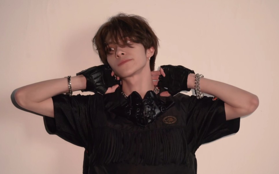 【黄冠亨hendery】王子nim请问我还有机会吗 超时空回直拍合集(按油管