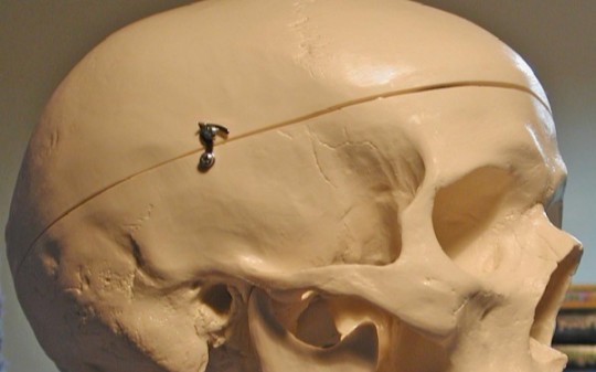 可怕的线雕锯齿