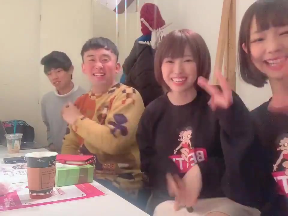 松本菜奈实（松本菜奈実）和同事们聚餐是最快乐的事了
