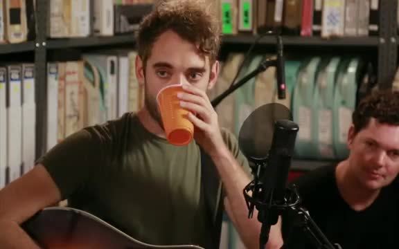 英国小众乐队banners 做客paste studio nyc直播现场演绎新单