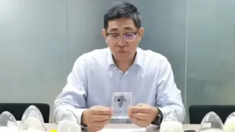 Download Video: 究竟是tpu手机壳好还是硅胶手机壳好呢？这条视频告诉你！！