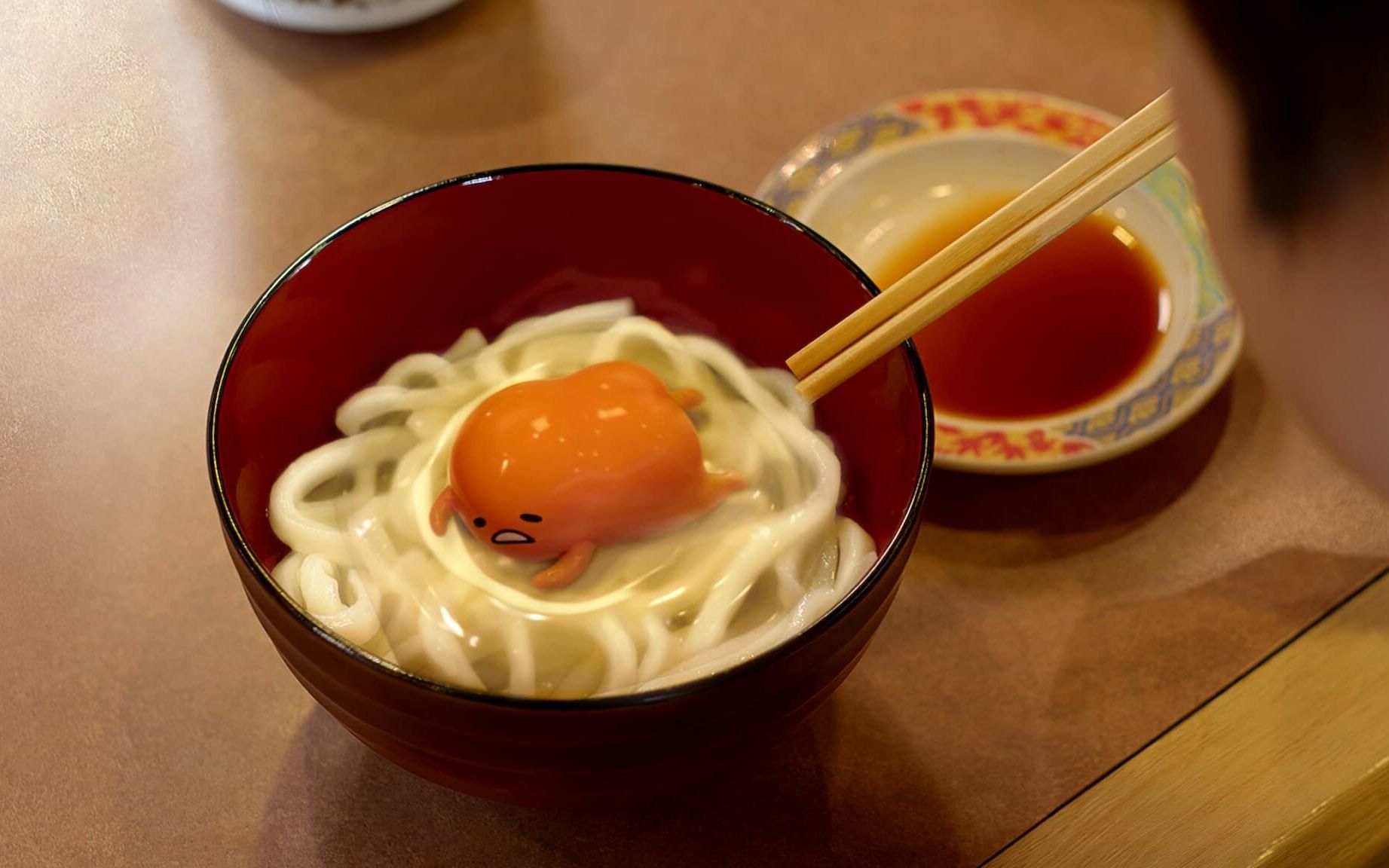 《蛋黄哥大冒险》2│#搞笑 #可爱萌到爆炸#两人来到了餐厅,差点让男孩