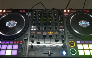 Download Video: 【DJ_Loricon】15岁新人DJ是如何玩碟机的呢？（DDJ1000）