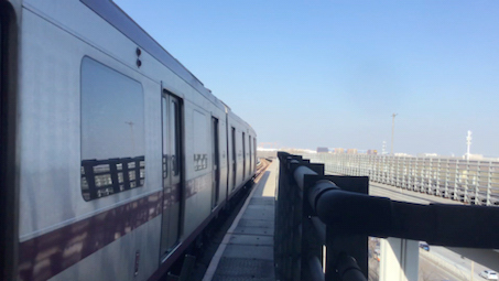 北京地铁15号线dkz31(15021)型电客车孙河站进站