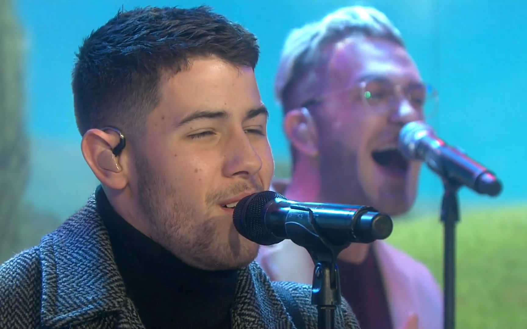 [图]【Nick Jonas】小乔最新Today Show演唱了公牛历险记主题起Home