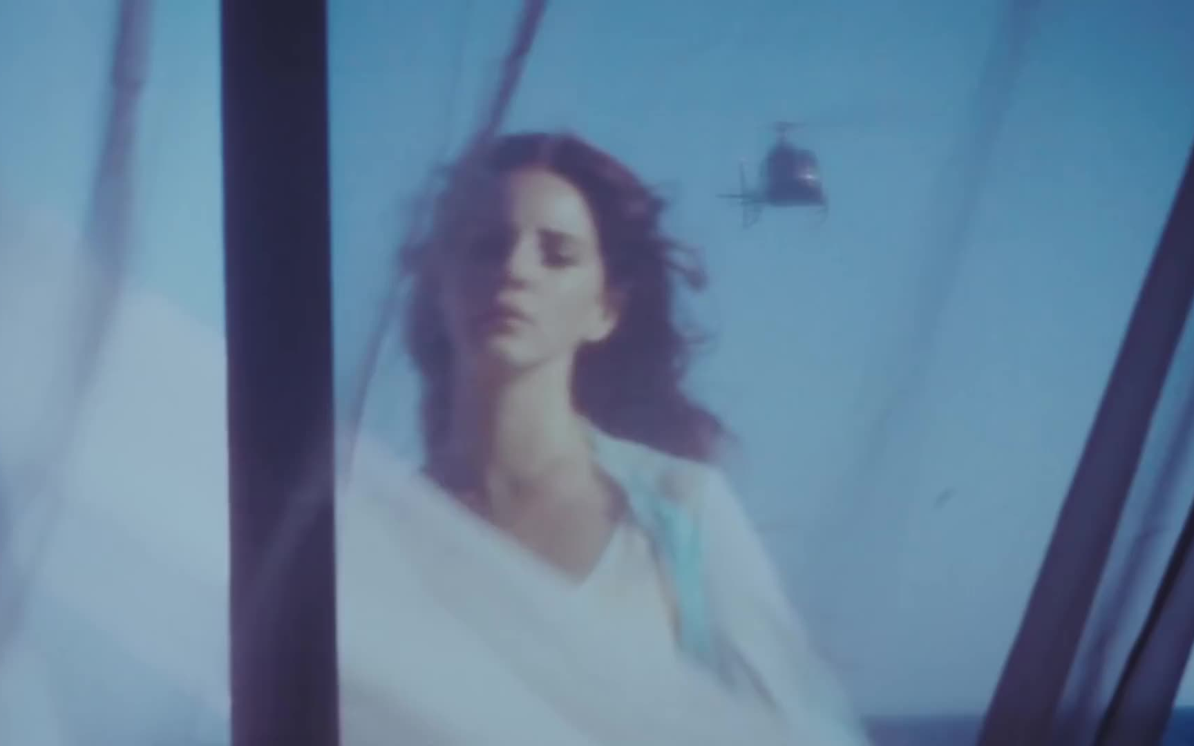 [图]【官方MV】Lana Del Rey - High By The Beach (Official Music Video)（1080P）