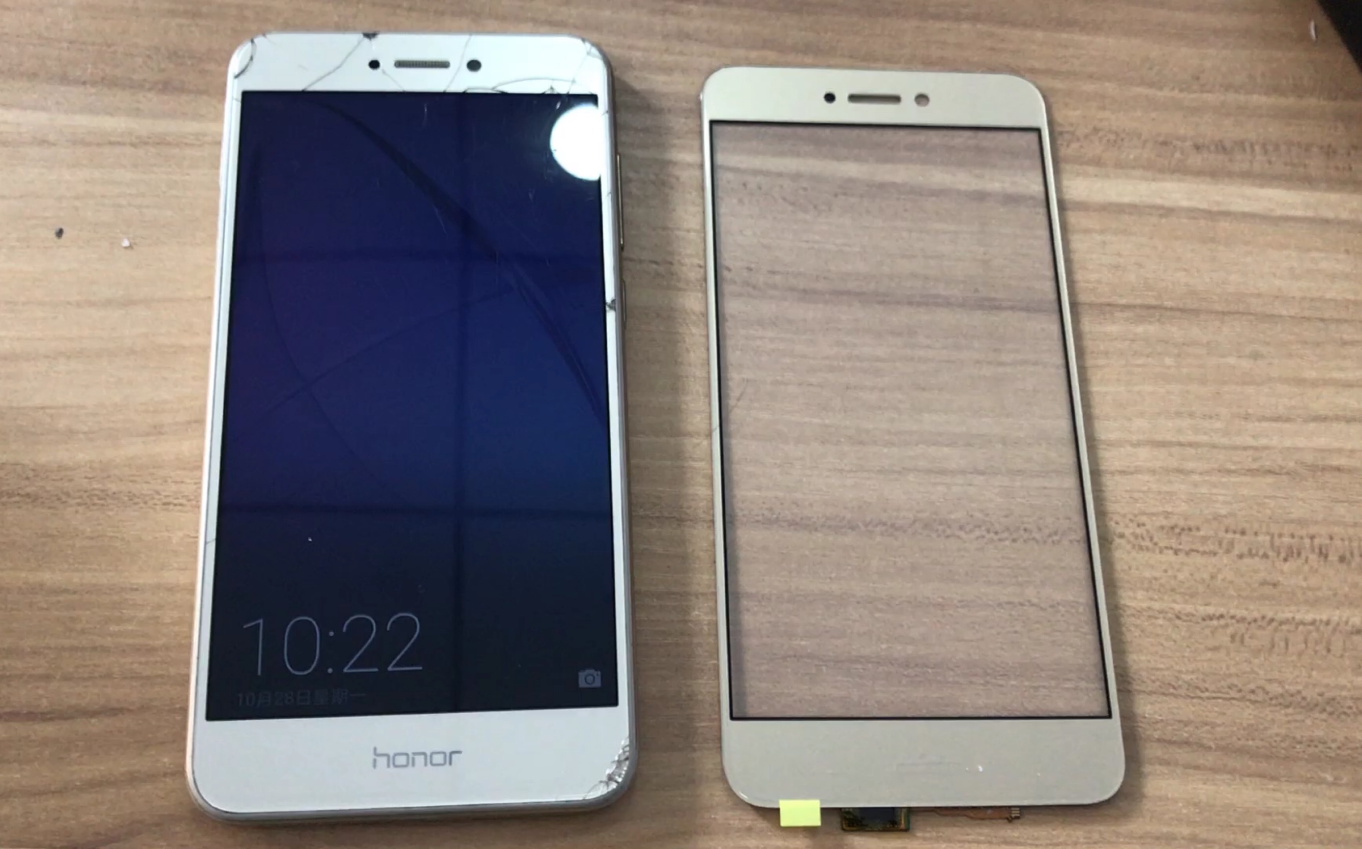 华为荣耀8青春版换外屏