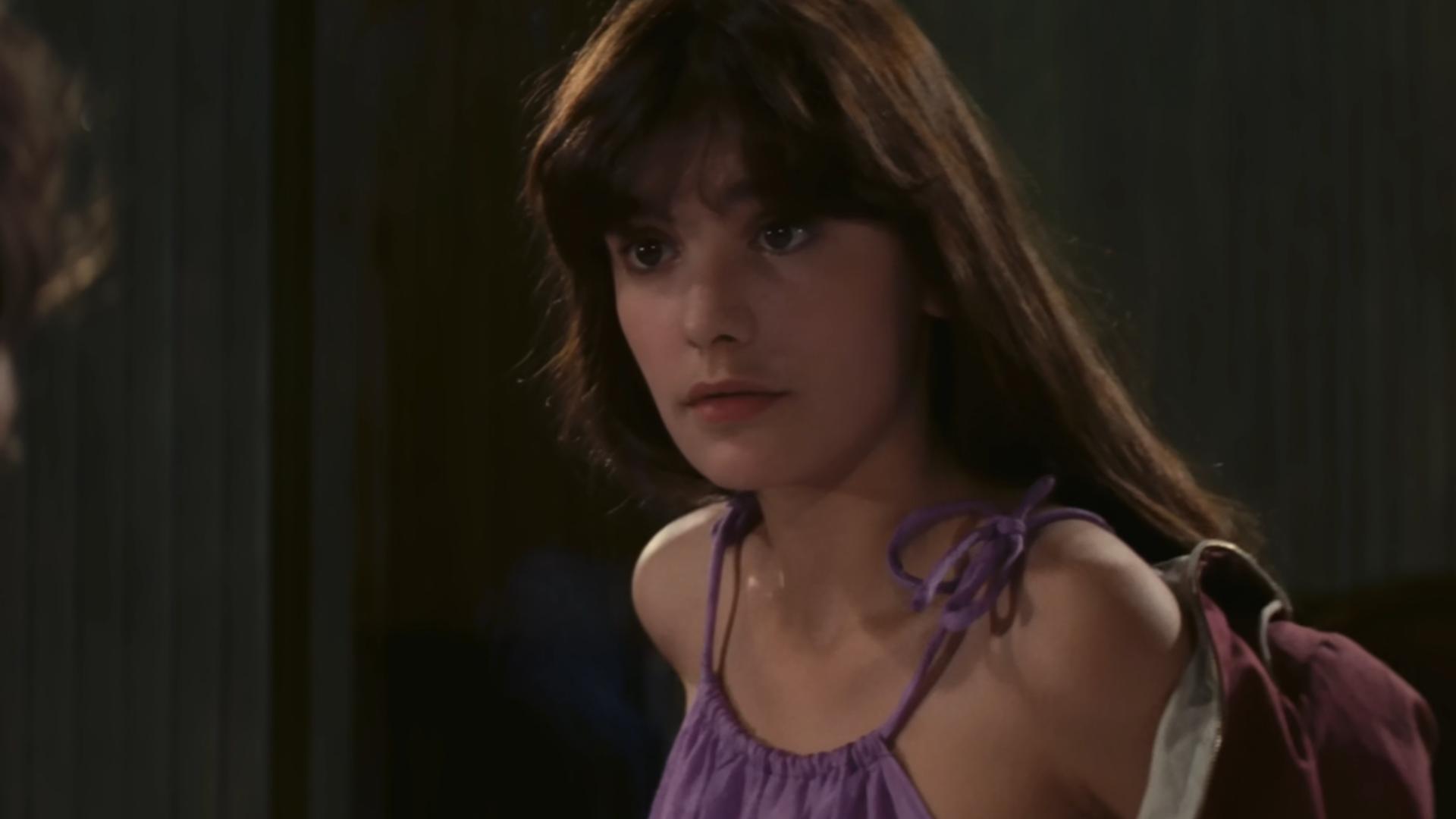 为艺术献身的女星——阿里尔·贝西 Ariel Besse - 哔哩哔哩