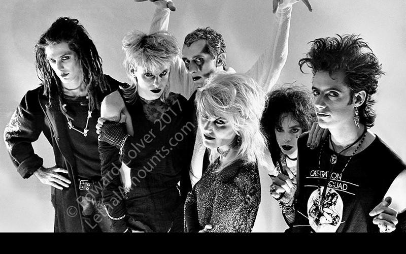 (中英字幕)美国加利福尼亚 洛杉矶 恐怖朋克 死亡摇滚团45 grave