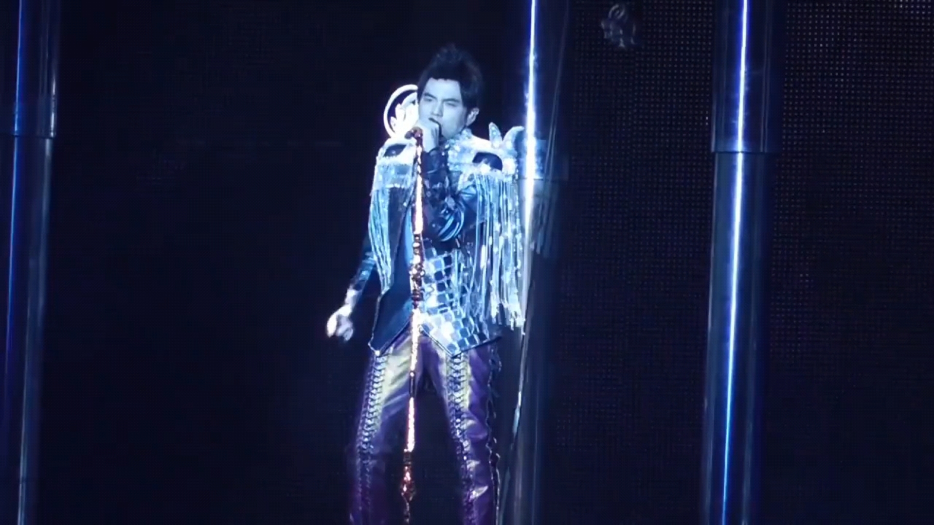 周杰伦2010年超时代演唱会龙战骑士