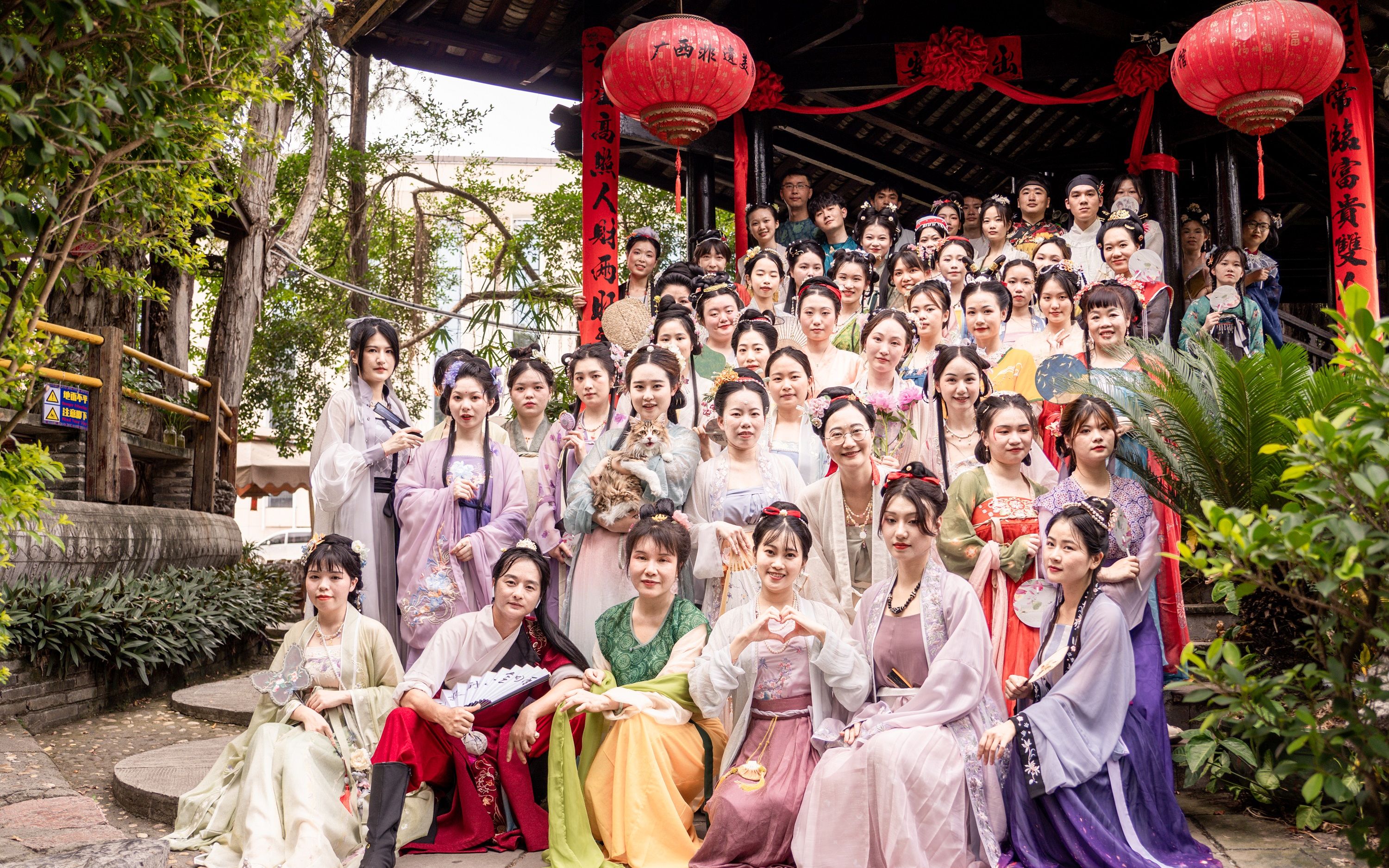 一群普通袍子的端午汉服雅集