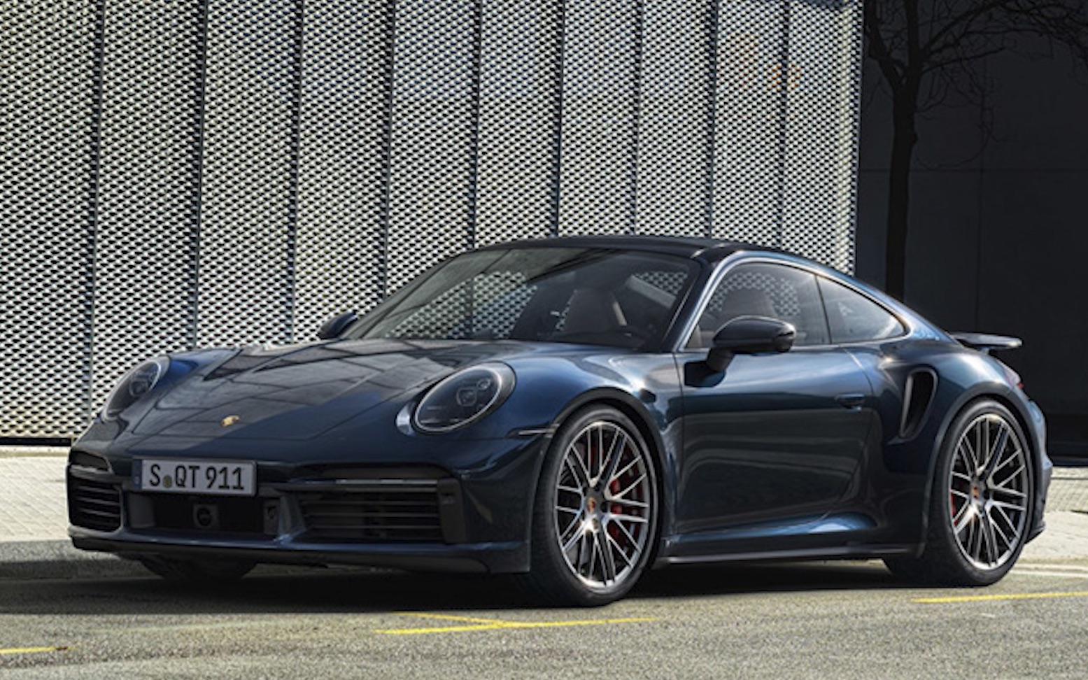 8t六缸发动机 保时捷911 turbo车型官图发布 将于明年交付_哔哩哔哩