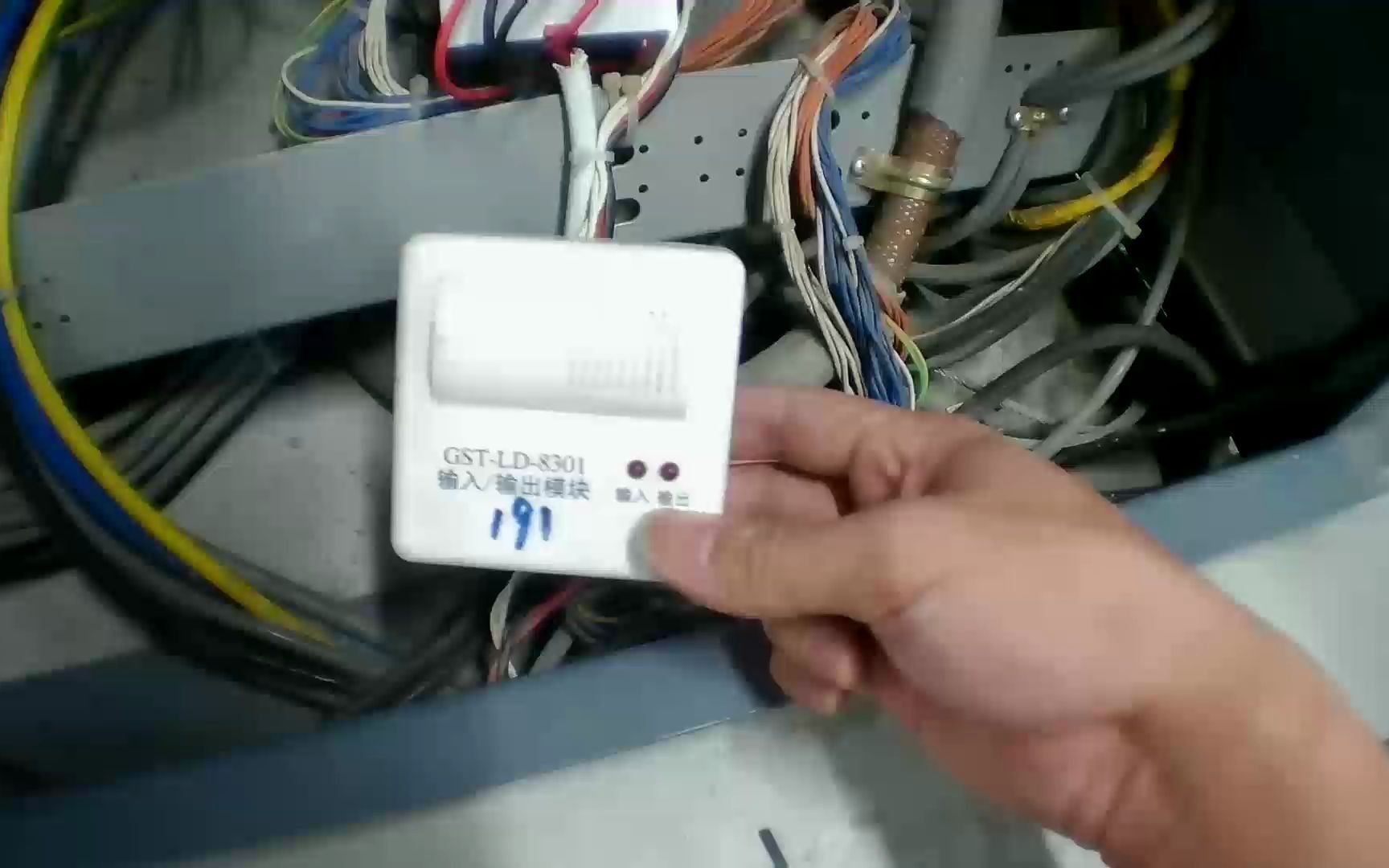 5,消防电梯迫降原来这么简单,就是靠电梯机房的消防联动模块控制