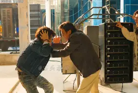 成龙 梁家辉两大老戏骨飙戏 太精彩了 ~"