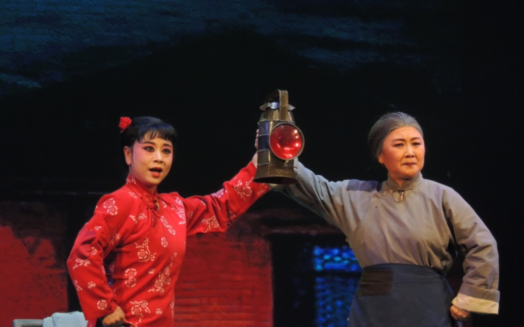 【山西省京剧院】《红灯记》痛说革命家史 高文利饰李奶奶
