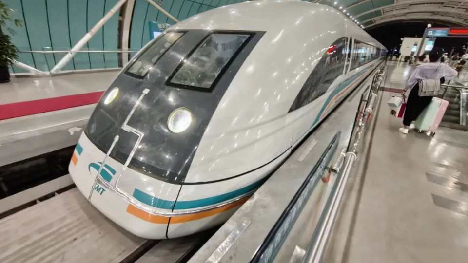 国之骄傲!国产磁浮列车到上海磁悬浮运营了(喜)