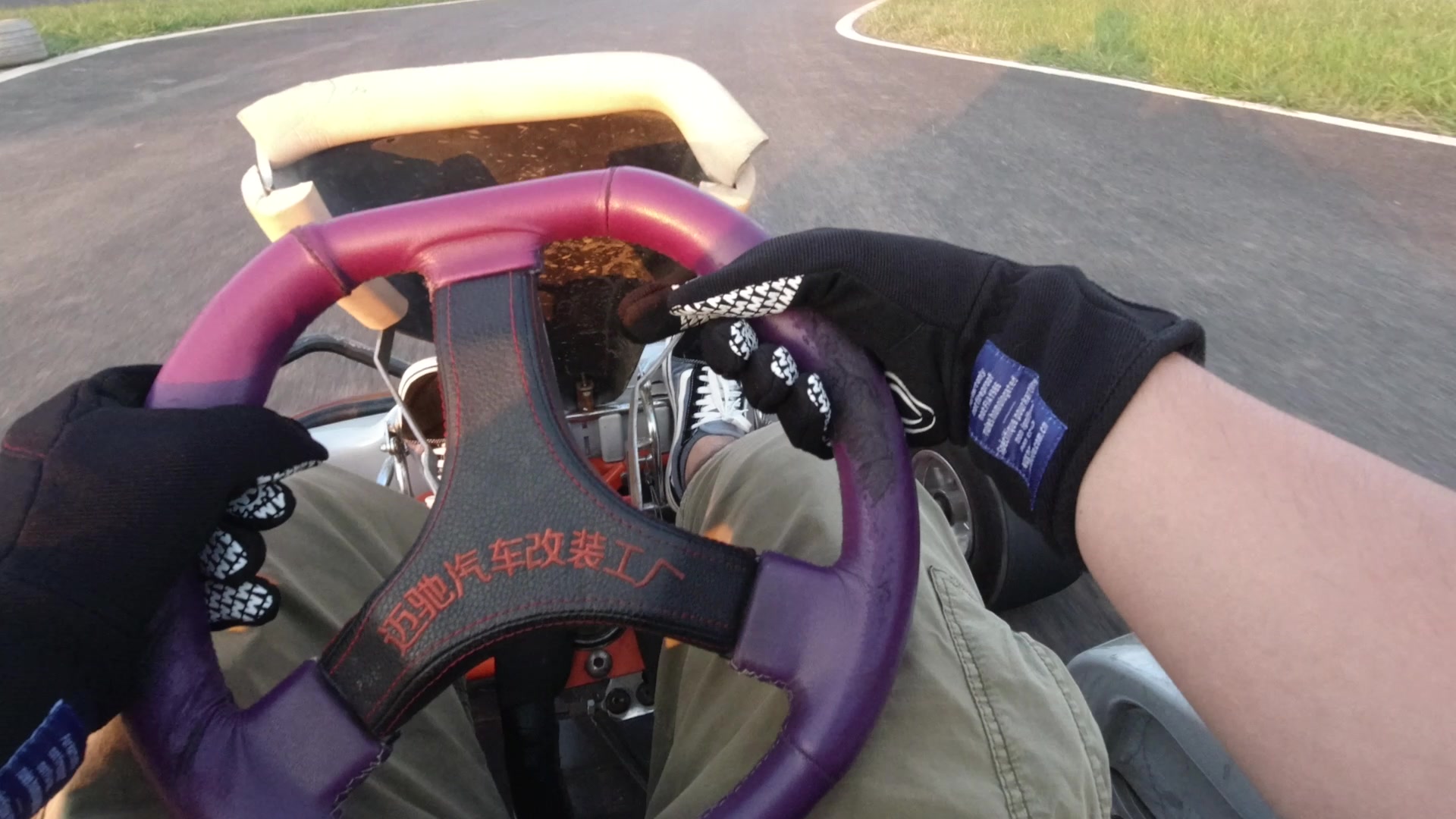 卡丁车拍摄再次翻车啦