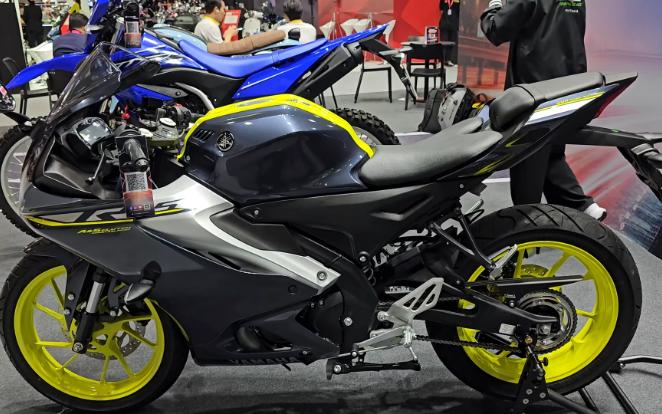 全新2024雅马哈r15