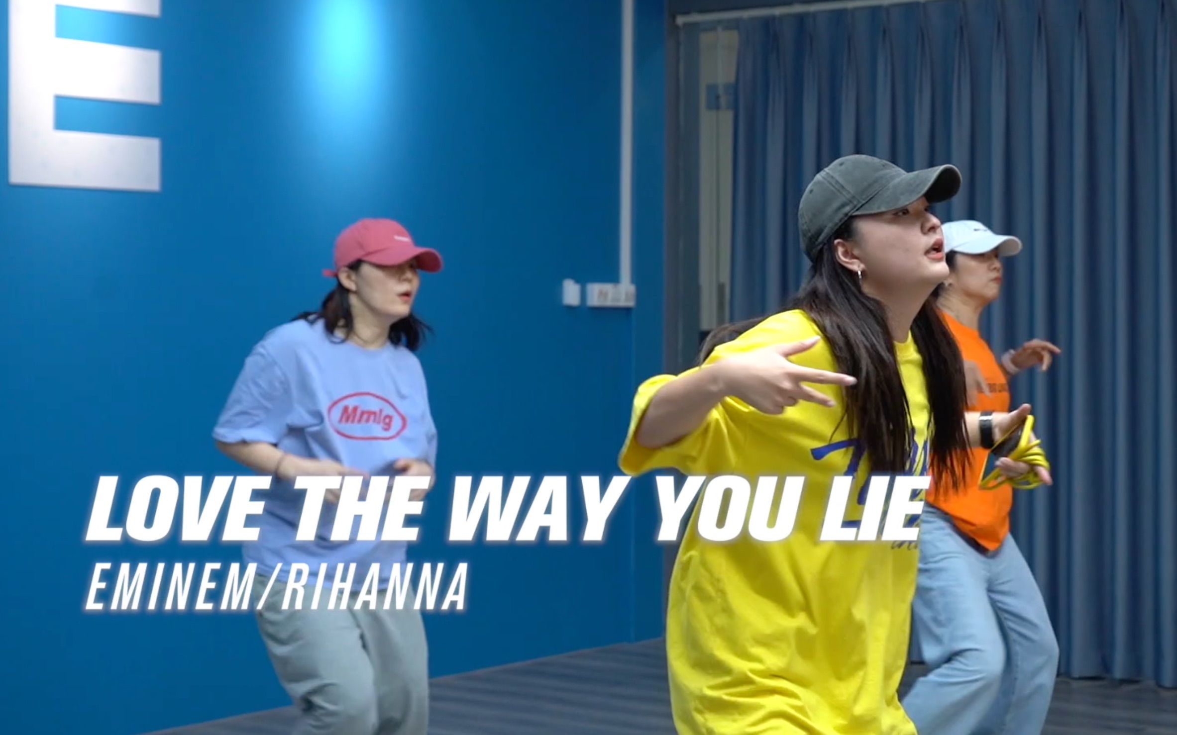 [图]【Eminem,Rihanna】Love The Way You Lie | KAKA编舞