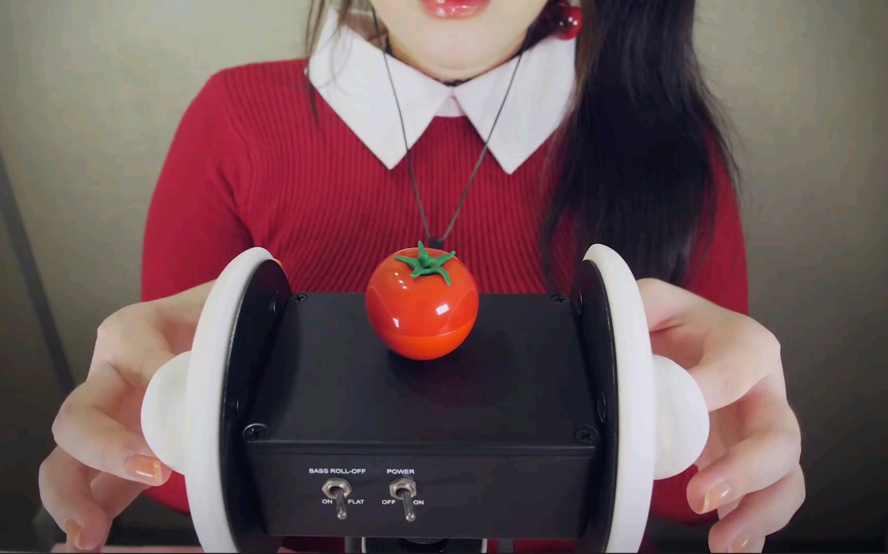 【外国小番茄的asmr】耳朵清洁按摩和头部刮痧