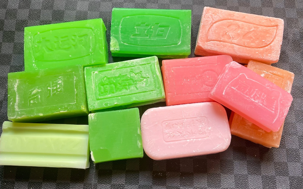 【小直刮皂】粉绿色肥皂～美美脆脆舒适