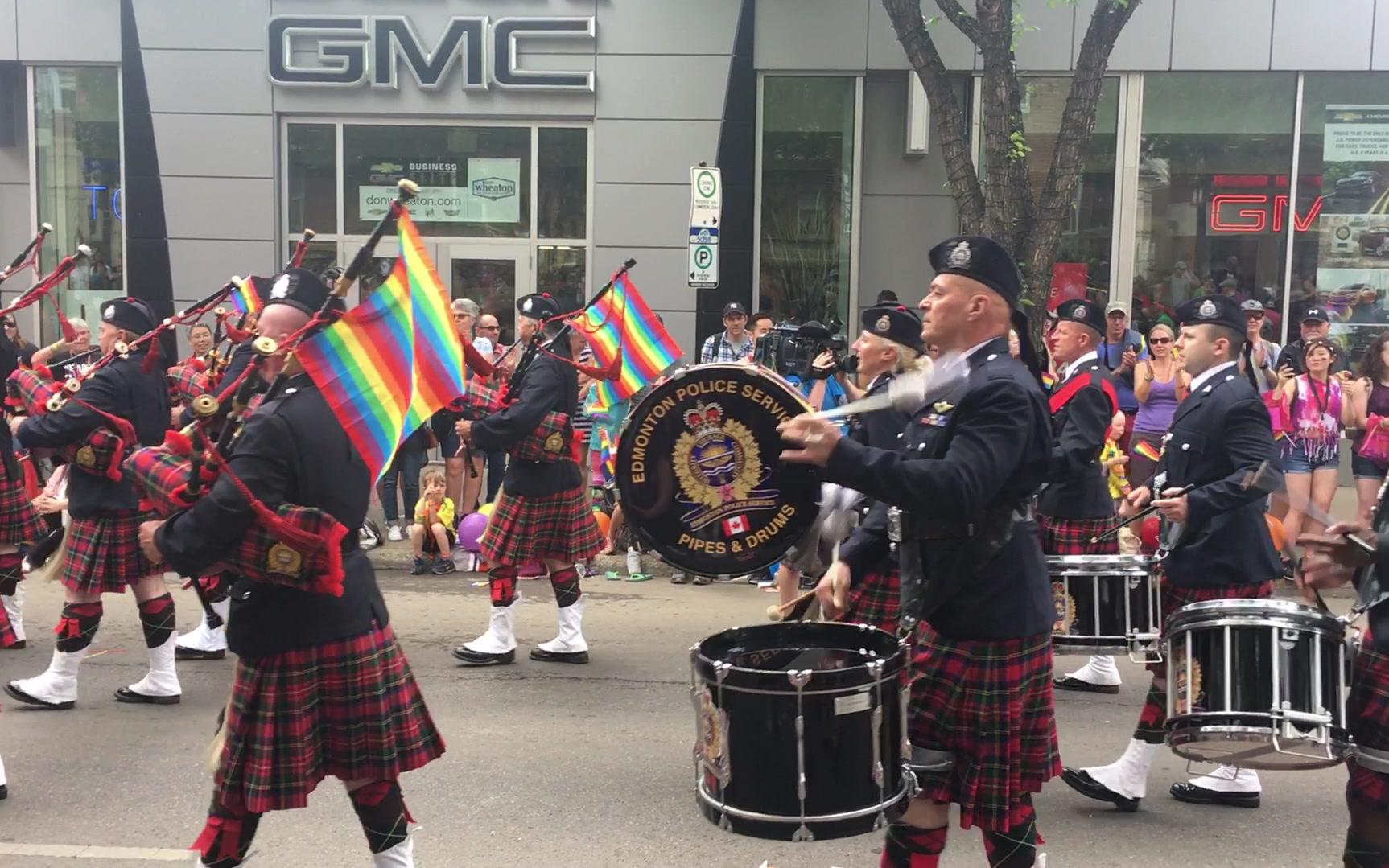 埃德蒙顿2018年狂欢游行(Edmonton 2018 Pride Parade)哔哩哔哩bilibili