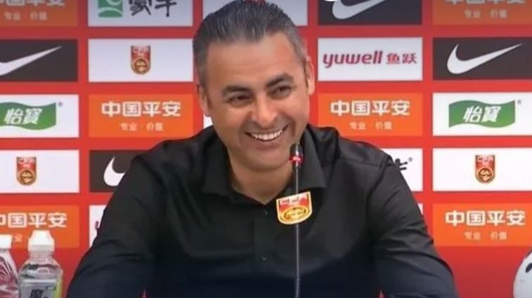 5比0首胜国足，巴勒斯坦队主帅贾扎尔：“我们有了很大的进步”，他来自加沙，多名亲人死于战火