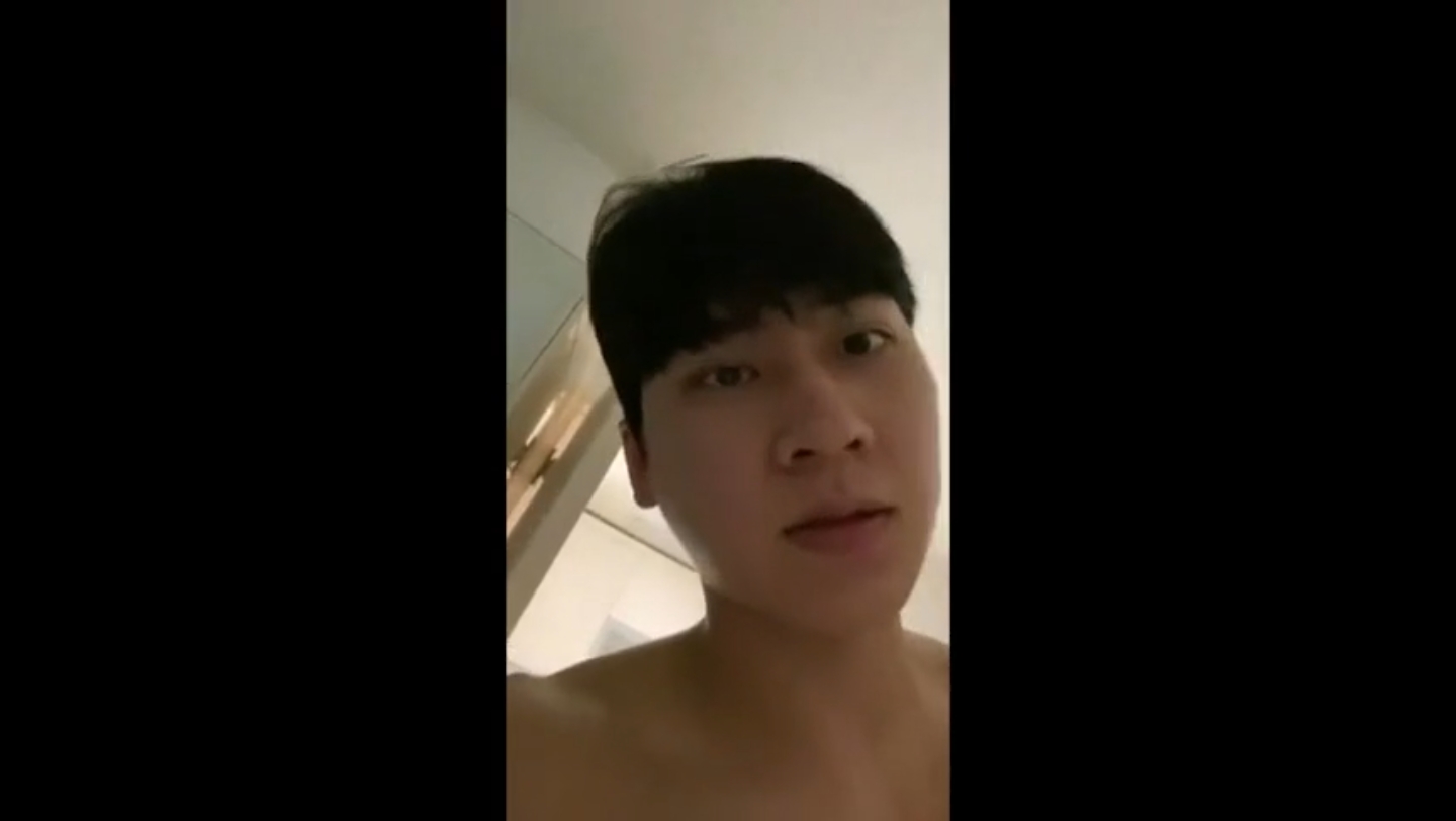 浴室自拍男菩萨