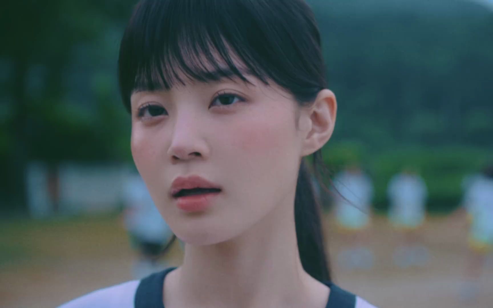 [韩国mv] 李夏怡 - 头肩膝盖脚(h.s.k.t.) (ft.wonstein) 有点意思呵