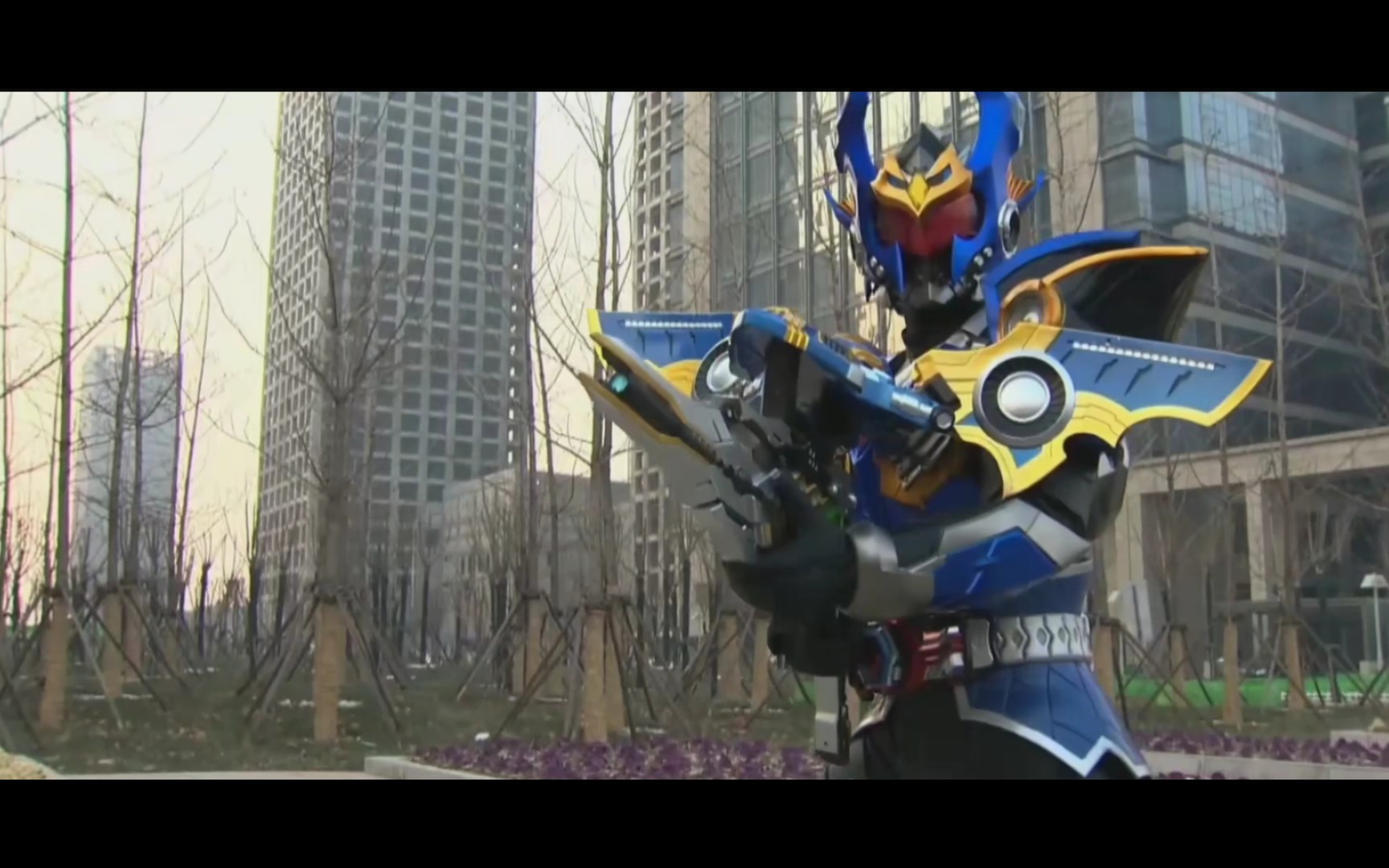 【铠甲勇士捕将打戏优化版】信一夺回王鲨印,击杀机人曼托