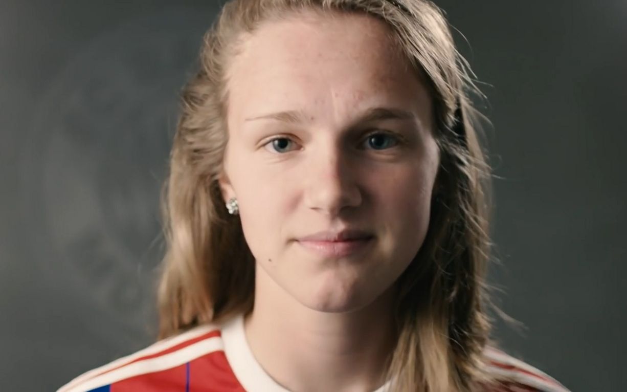 认识18岁的薇薇安.